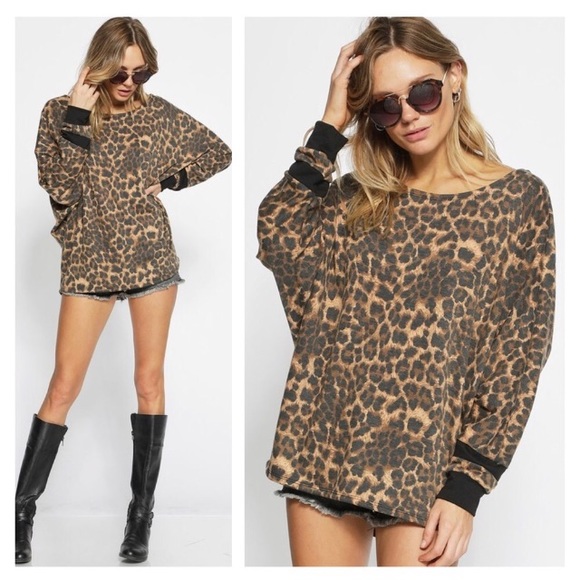 Leopard Print Boxy Top - Picture 2 of 5